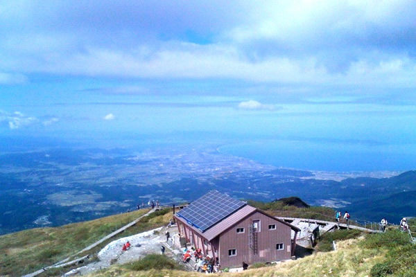 中国・四国の山｜毎日山の旅・登山ツアー【関西・大阪発】｜毎日新聞旅行